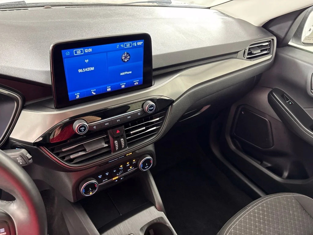 Used 2024 White Ford Active image 32