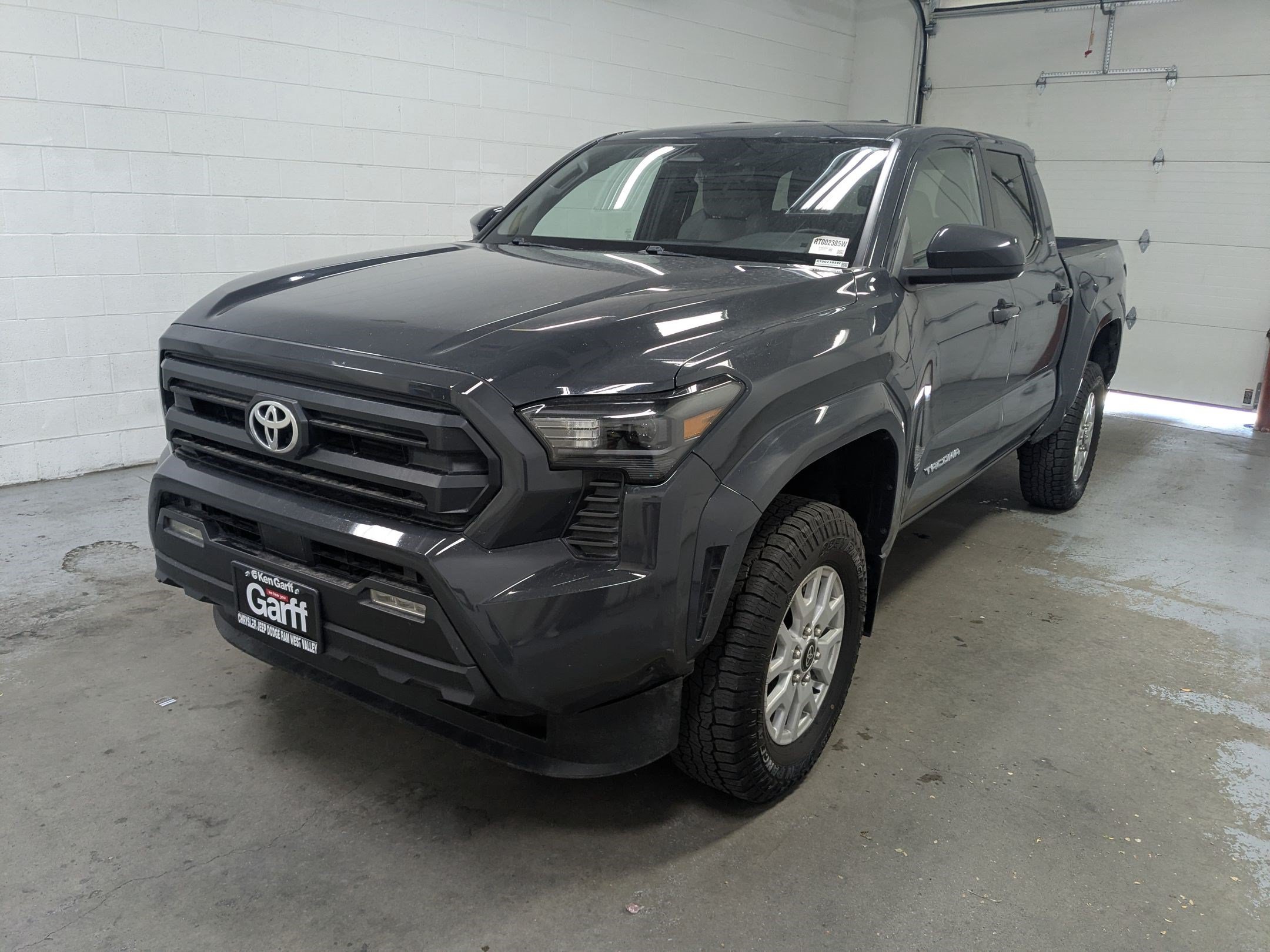 Used 2024 Underground Toyota SR5 image 9