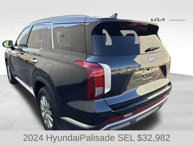 Used 2024 White Hyundai SEL image 6