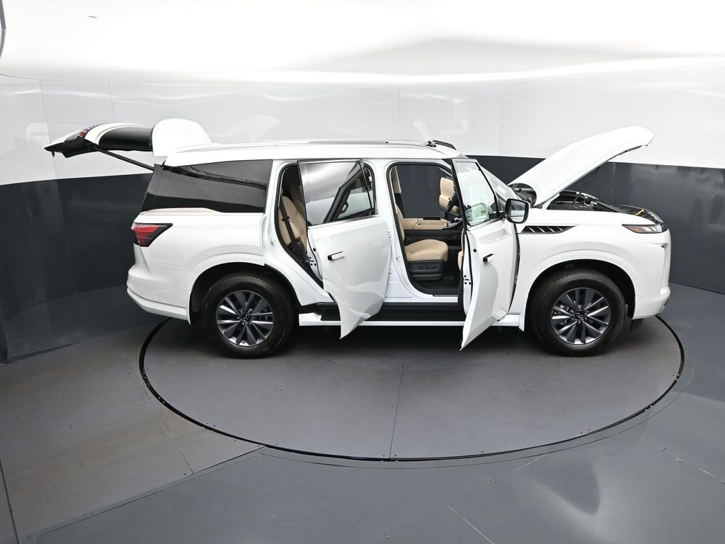 New 2026 RADIANT WHITE INFINITI Pure 2WD image 51