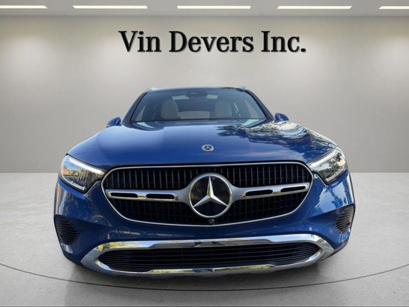 Used 2026 Starling Blue Metallic Mercedes-Benz GLC 300 image 2