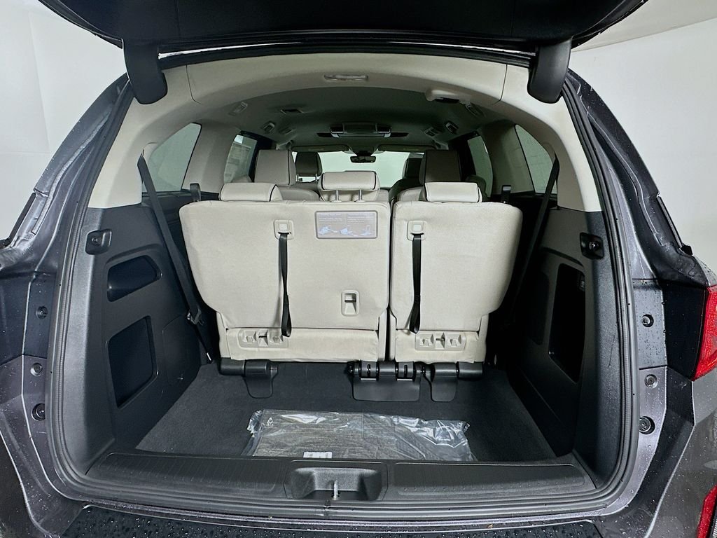 New 2026 Modern Steel Metallic Honda Touring image 28