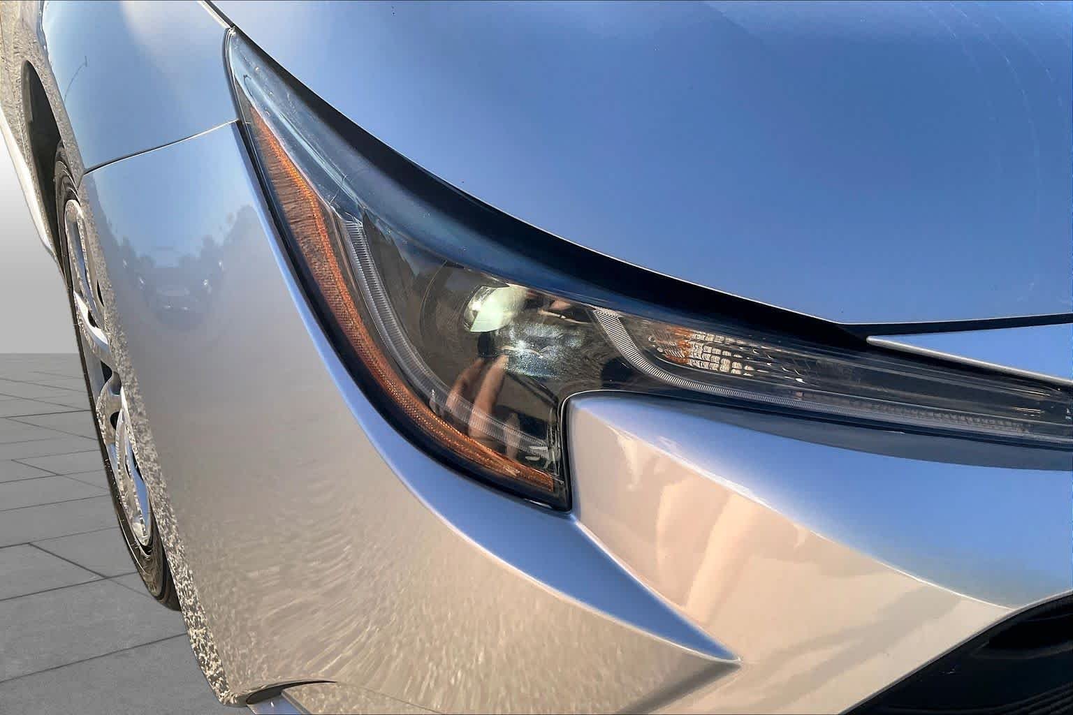 Used 2024 Classic Silver Metallic Toyota LE image 27