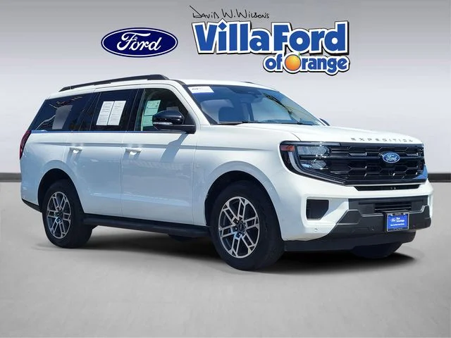 2025 Ford Expedition Active 4x4's photo