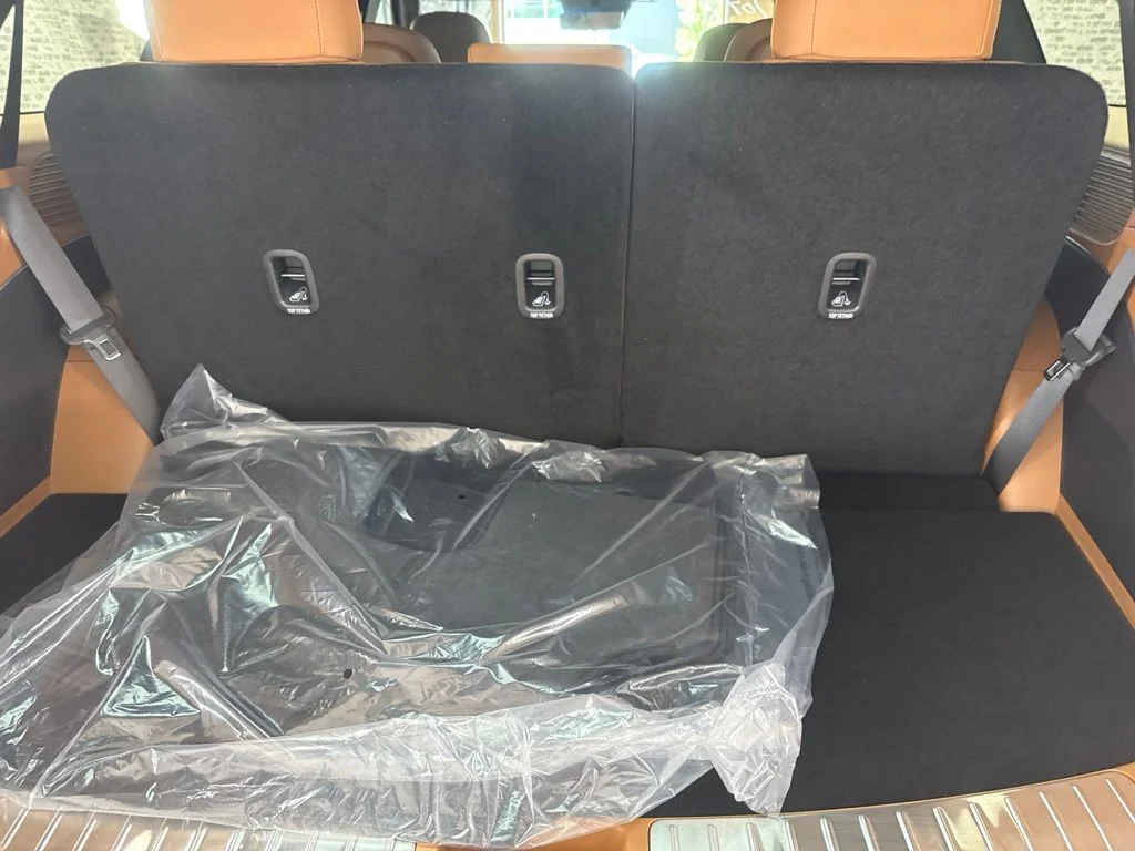 New 2027 Robust Emerald Pearl Hyundai SEL image 9