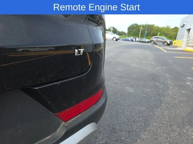 Used 2025 Mosaic Black Metallic Chevrolet LT image 6