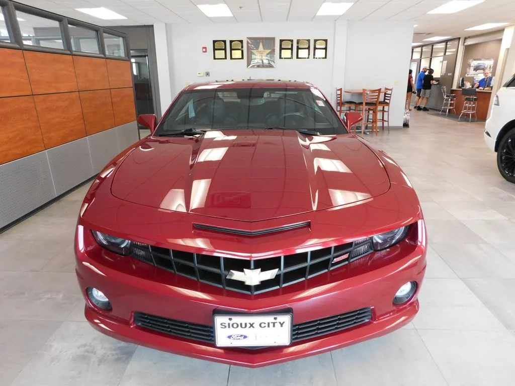 Used 2010 Red Jewel Tintcoat Chevrolet SS image 2