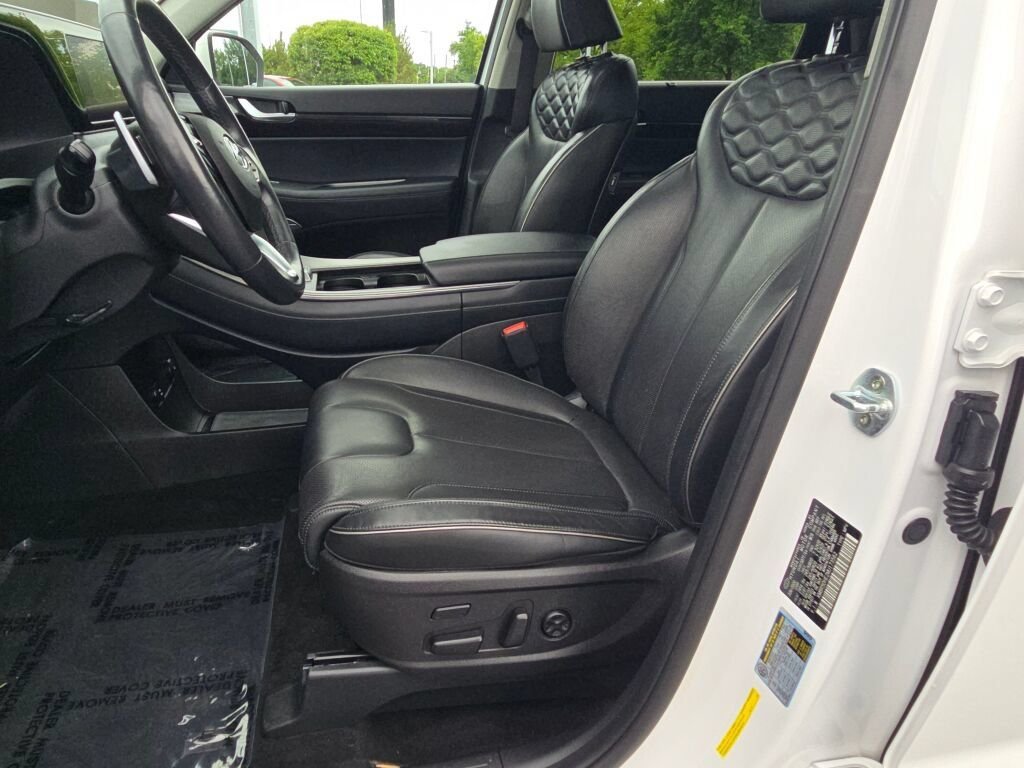 Used 2021 White Hyundai Limited image 25
