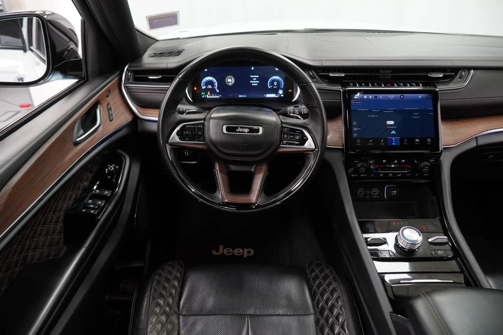 Used 2022 White Jeep Summit image 23