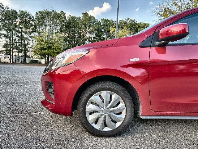 Used 2024  Mitsubishi  image 10