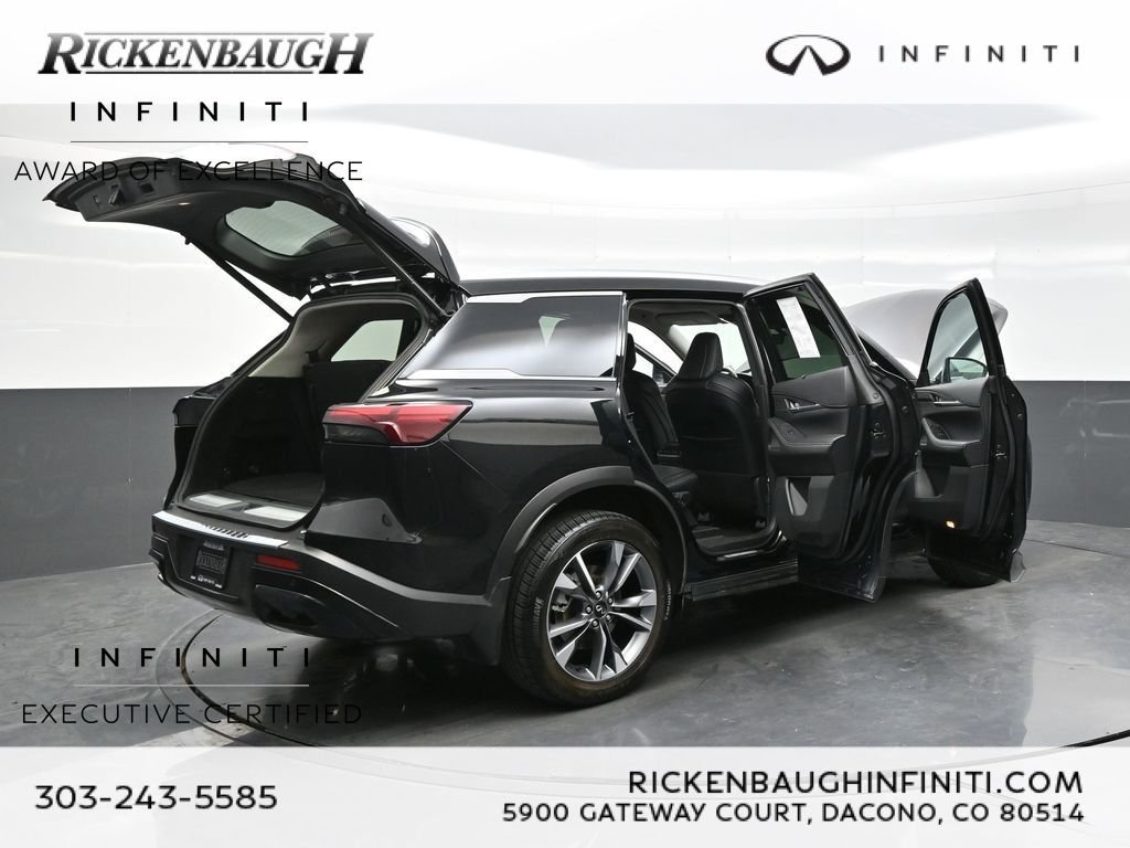Certified Used 2023 Black INFINITI LUXE image 43