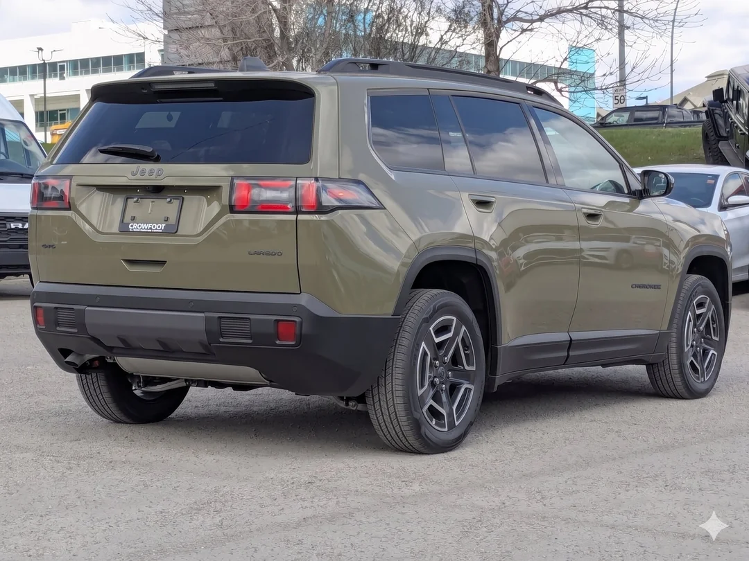 New 2026 41 Jeep Laredo - - 4x4 - Pkg 23F - Mopar Protect Pkg - Compact Spare - 1.6L Turbo Hybrid & More! image 8