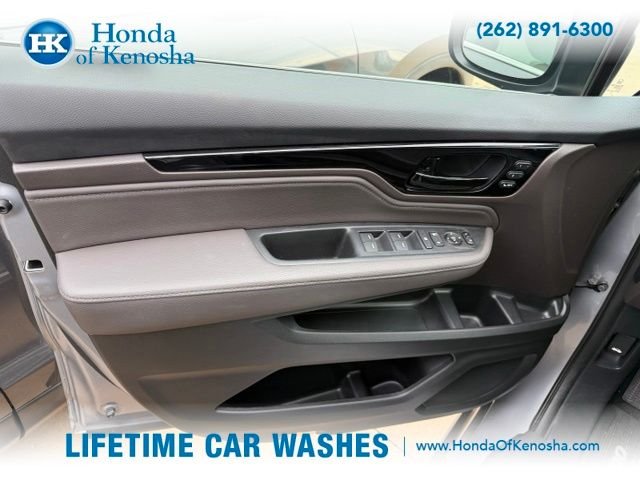 Certified Used 2024 Lunar Silver Metallic Honda Touring image 4