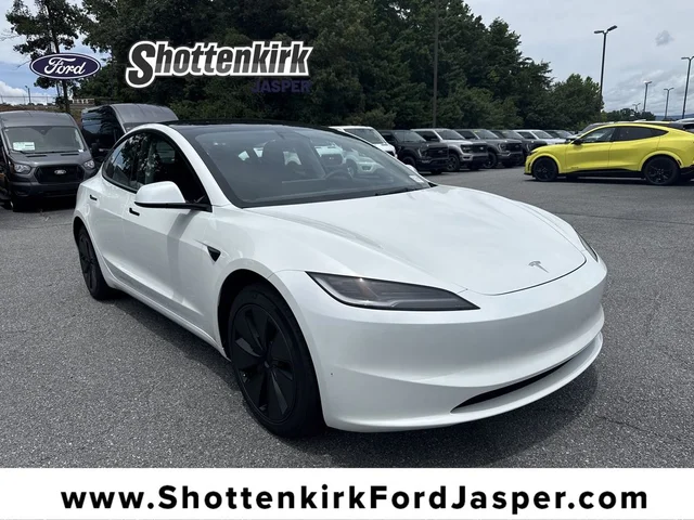 2025 Tesla Model 3 Long Range