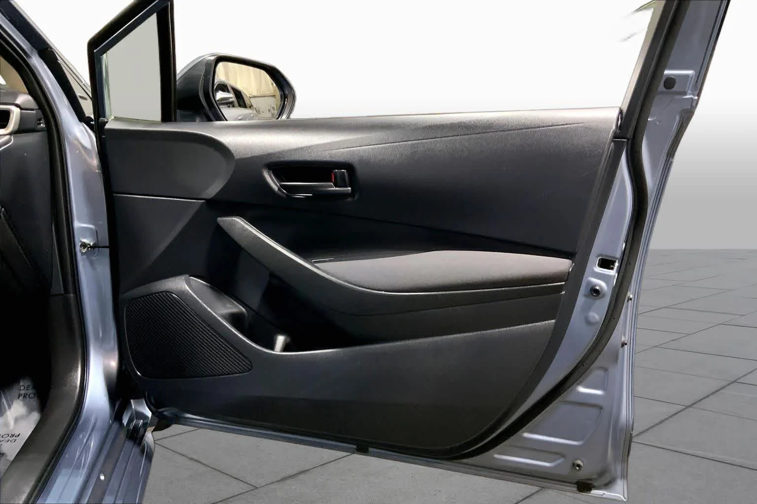 Used 2023 Celestite Toyota LE image 23