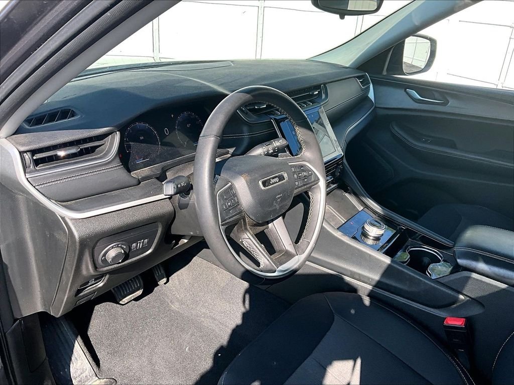 Used 2023 Silver Metallic Ford XLT image 8