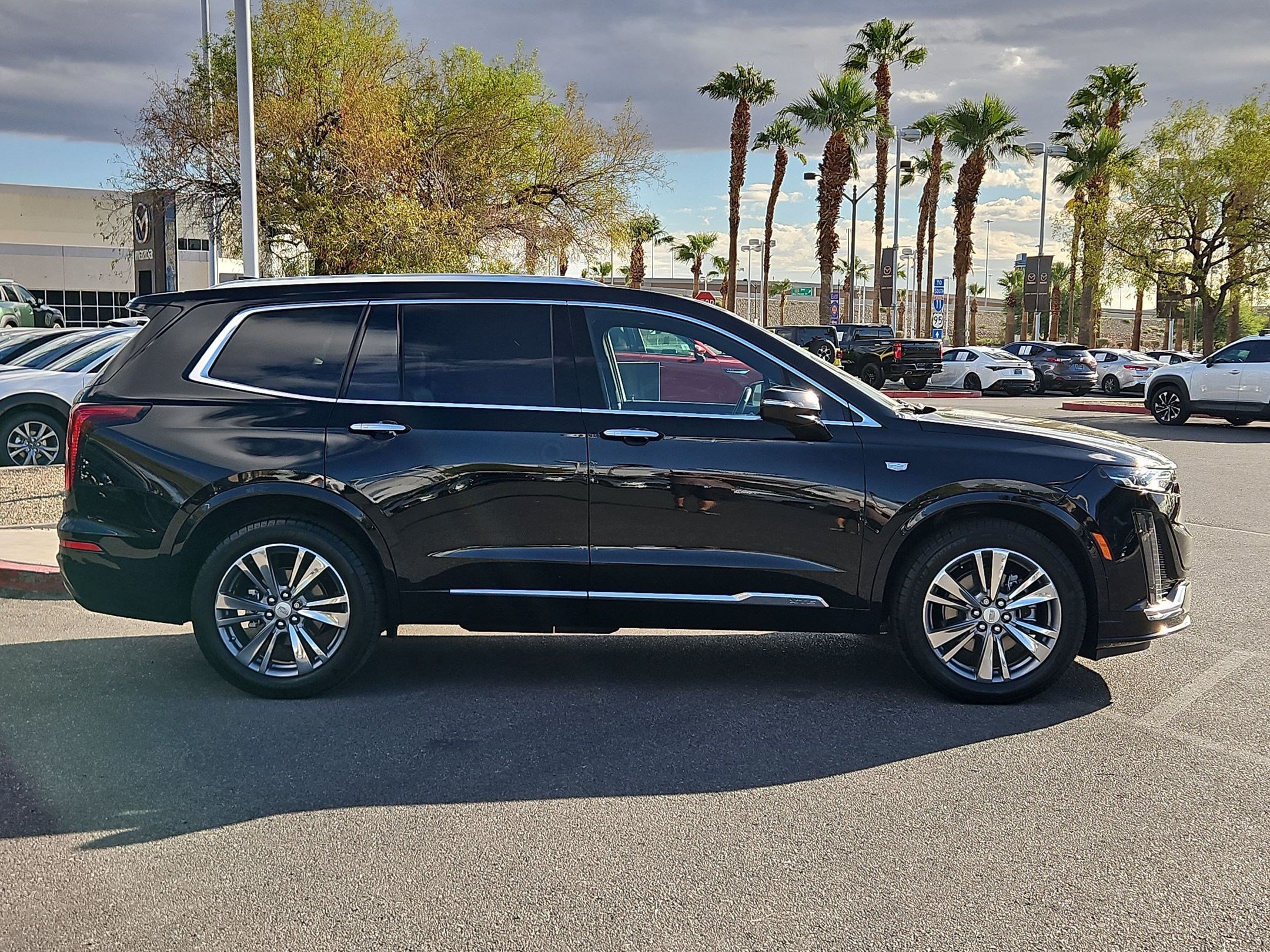 2025 Cadillac XT6 Premium Luxury - Photo 6