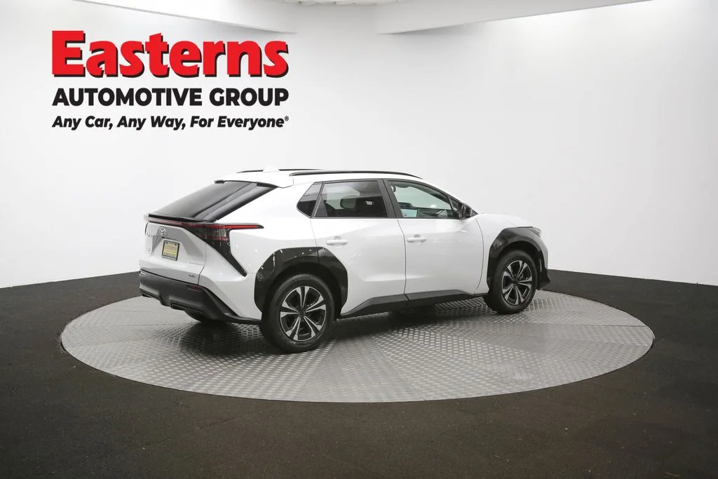 Used 2023 White Toyota XLE image 41