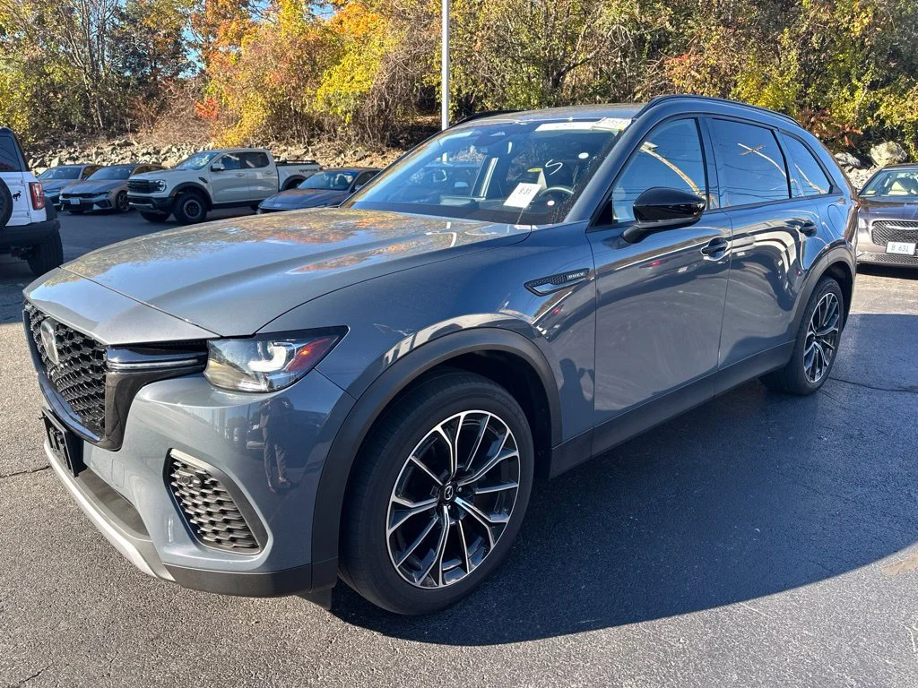 Used 2025 Gray Metallic Mazda Premium image 3