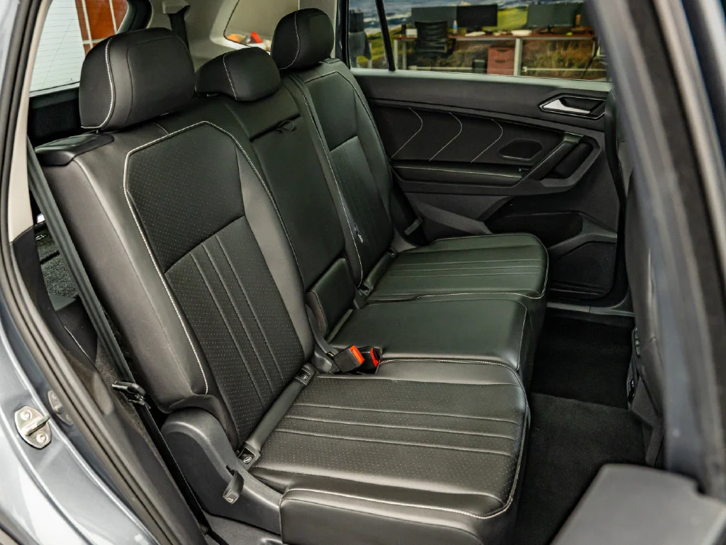 Used 2023 Platinum Gray Metallic Volkswagen 2.0T SE image 48