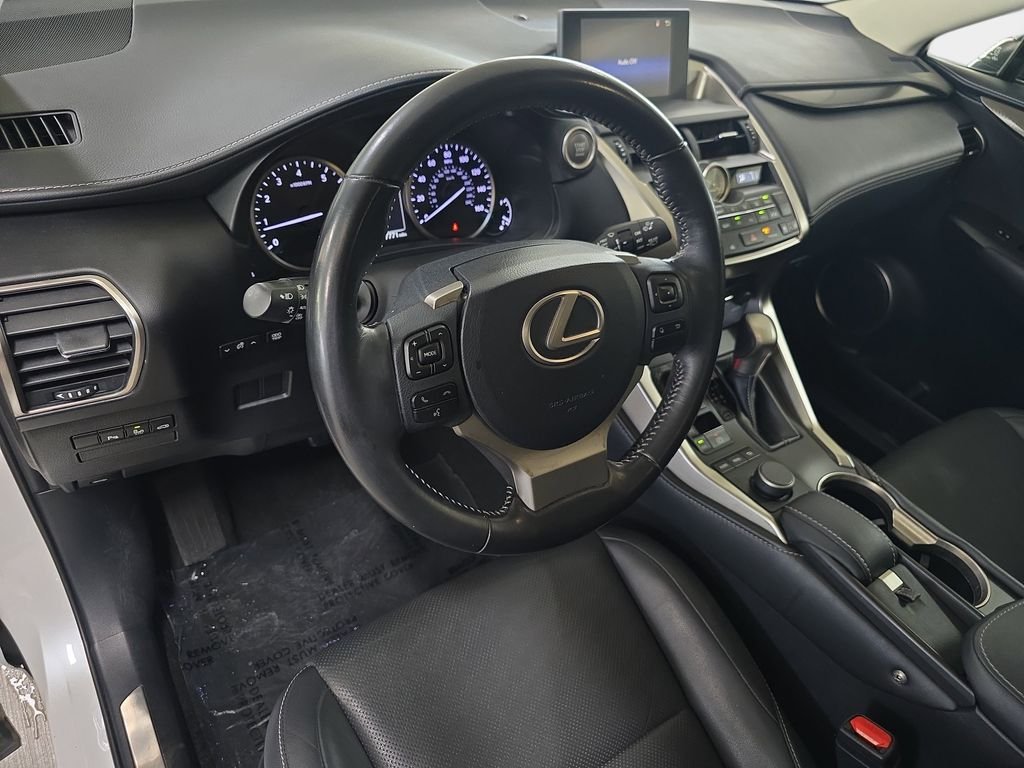 Used 2017 White Lexus 200t image 18