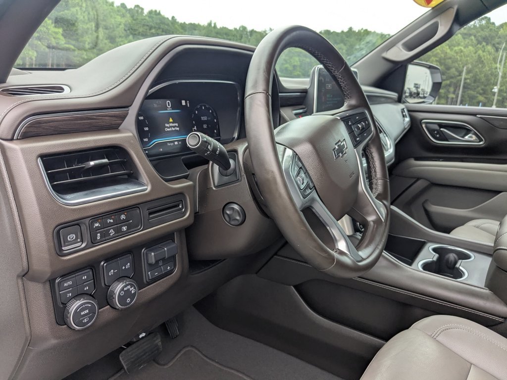 Used 2023 Summit White Chevrolet Z71 image 14