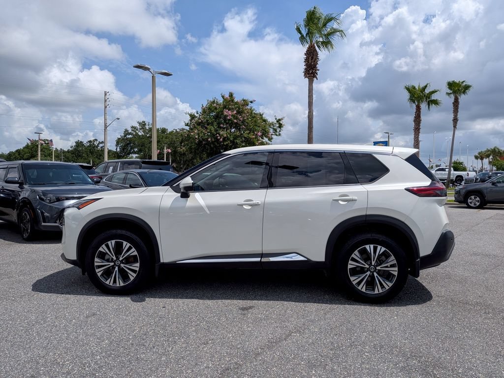 Used 2021 White Nissan SV image 6