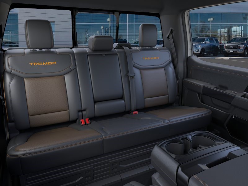 New 2026 Oxford White Ford Tremor image 12