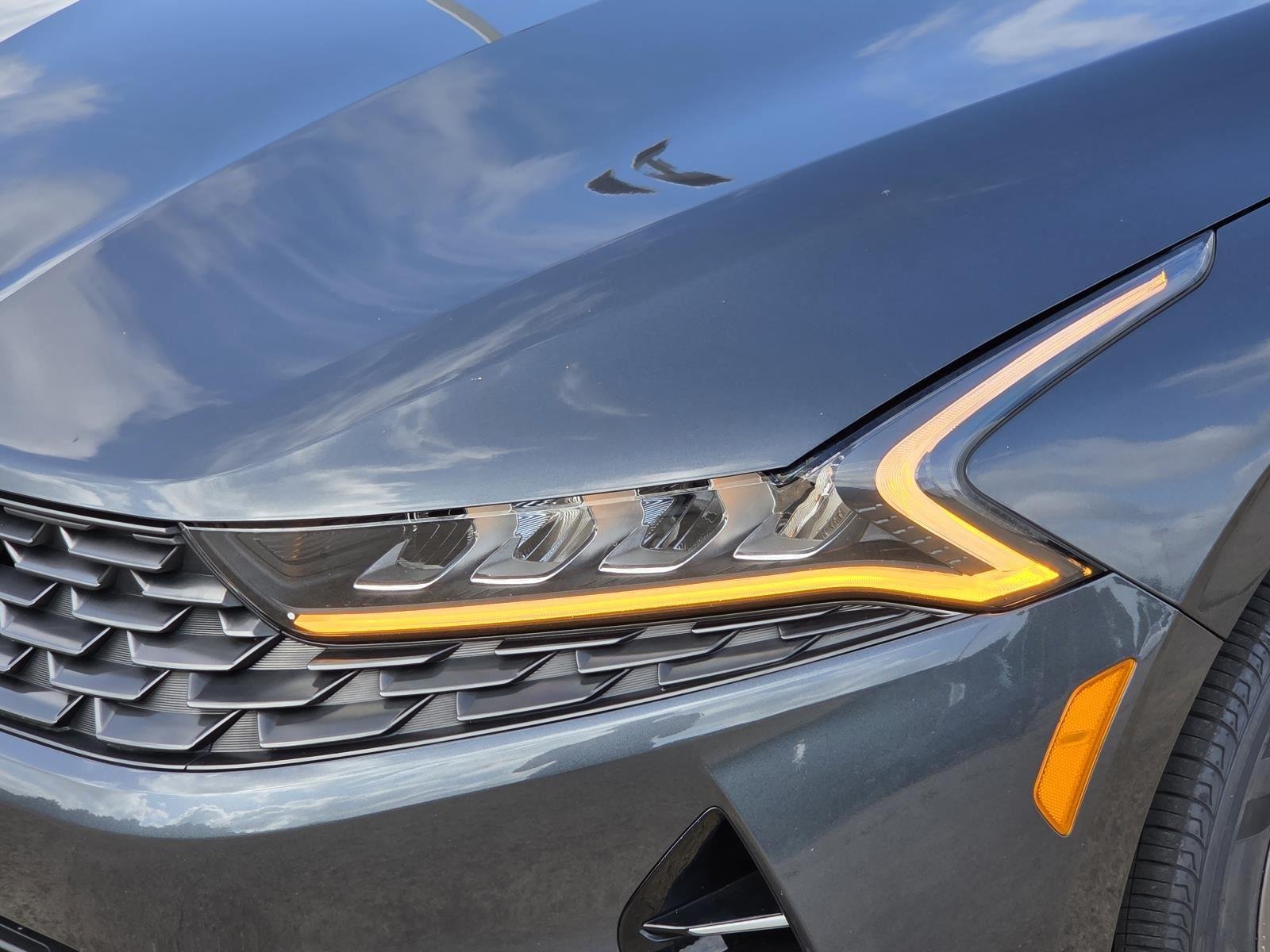 Used 2024 Gravity Gray Kia LXS image 8