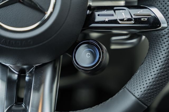 New 2026 Polar White Mercedes-Benz C 43 AMG® image 31