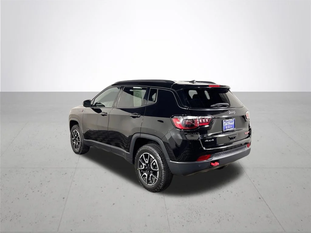 Used 2024 Black Jeep Trailhawk image 8
