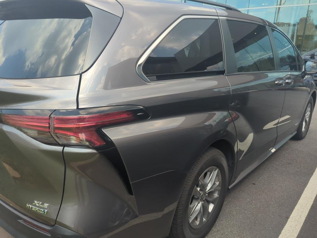 Used 2021 Predawn Gray Mica Toyota XLE image 4