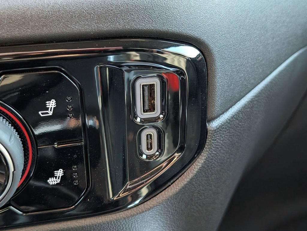 2026 Chevrolet Silverado 1500 RST - Photo 35