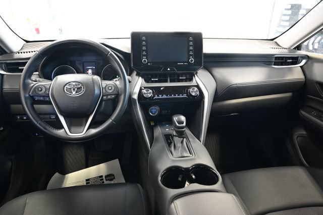 2022 Toyota Venza LE - Photo 13
