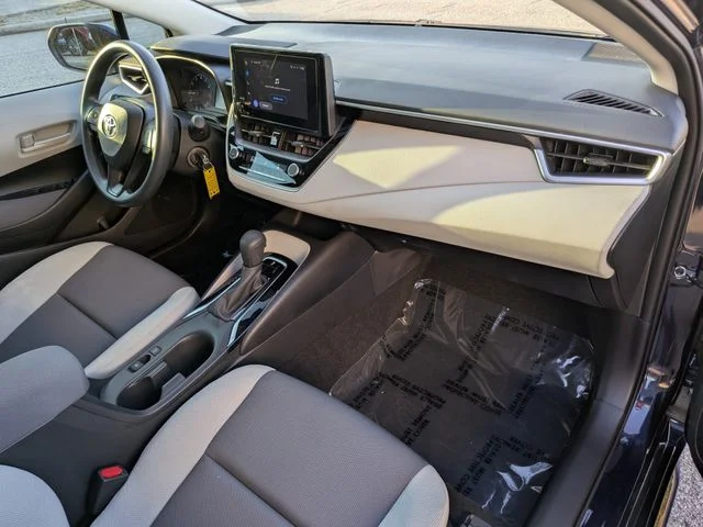 Used 2023  Toyota LE image 10