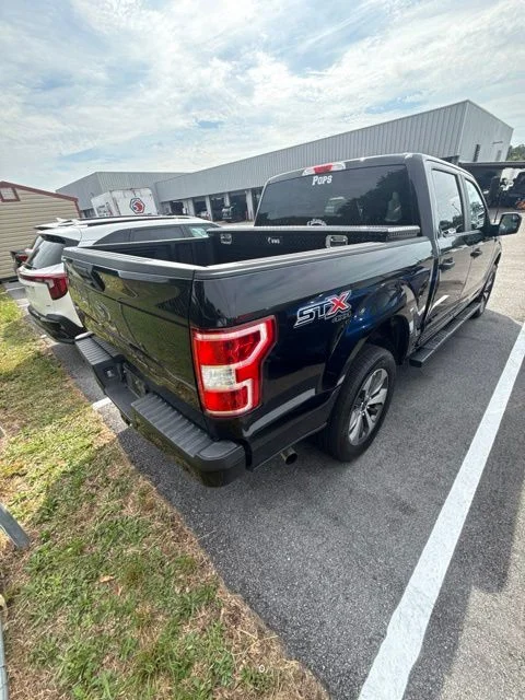 Used 2020 Black Ford XL image 5