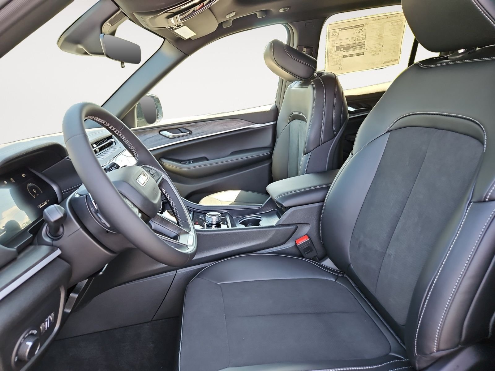 New 2027 High Gloss Black Jeep Laredo Altitude image 9
