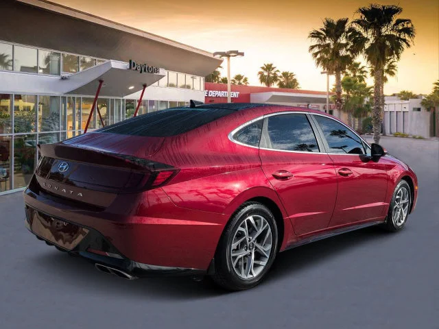 Used 2023 Red Hyundai SEL image 3