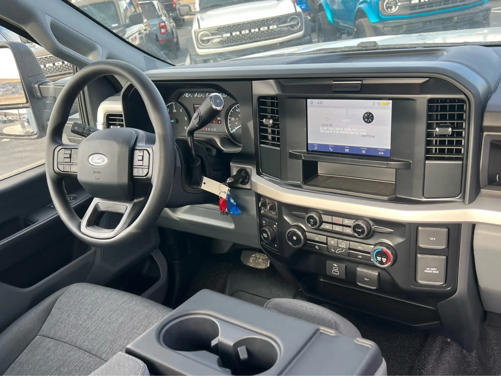 2025 Ford F-350 Super Duty Chassis Cab XL - Photo 20