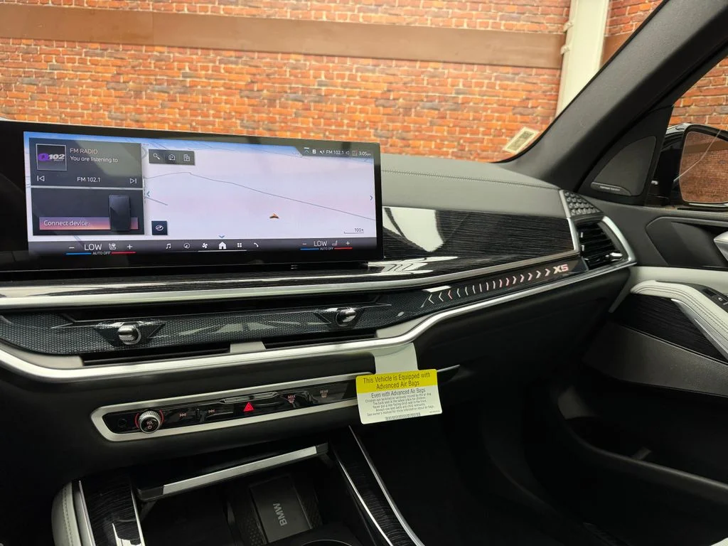 Used 2026 Blue BMW xDrive40i image 18