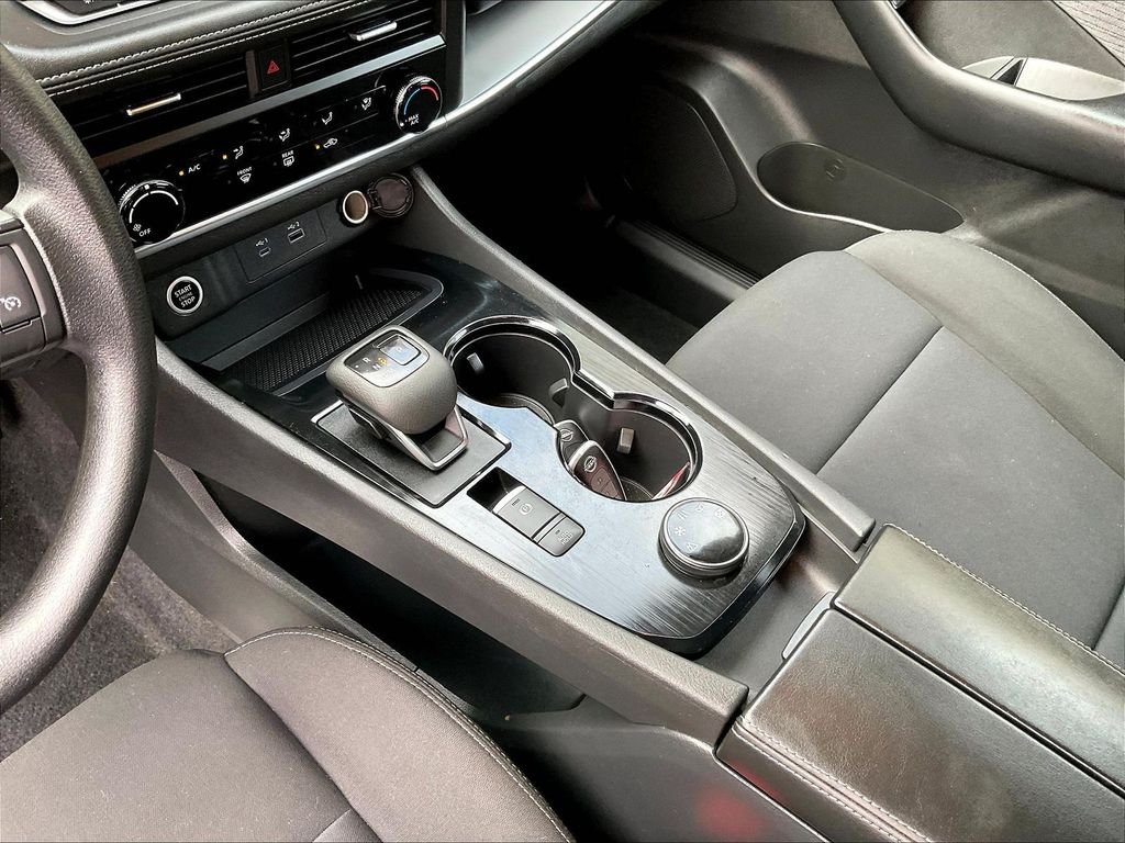 Used 2023 Gray Nissan S image 20