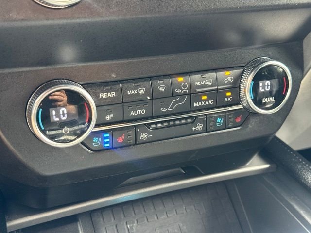 Used 2019 Silver Ford XLT image 24