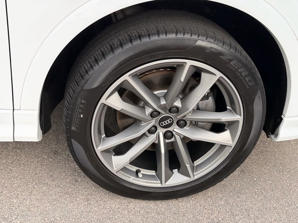 Used 2022 White Audi Premium image 21