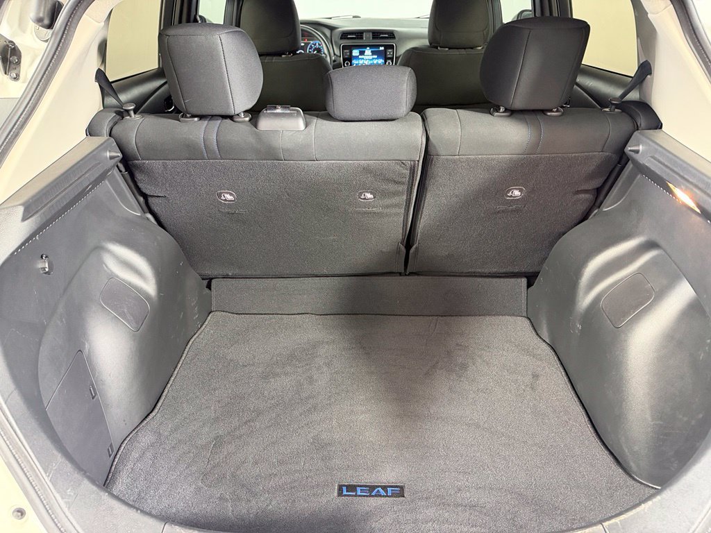 Certified Used 2025 White Nissan S image 21