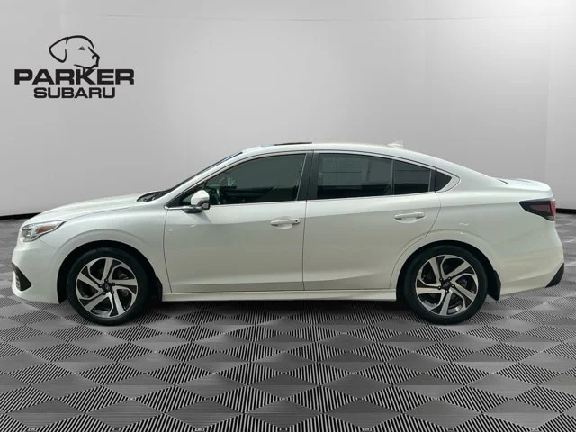 Used 2022 Crystal White Pearl Subaru Limited image 2