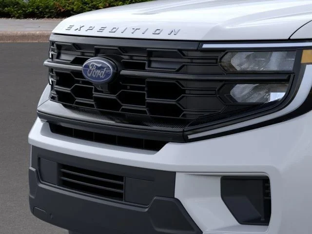 New 2026 Oxford White Ford Active image 17