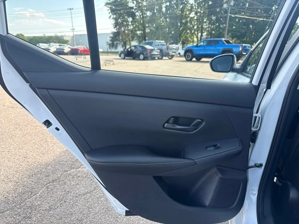 Used 2025 White Nissan SV image 26