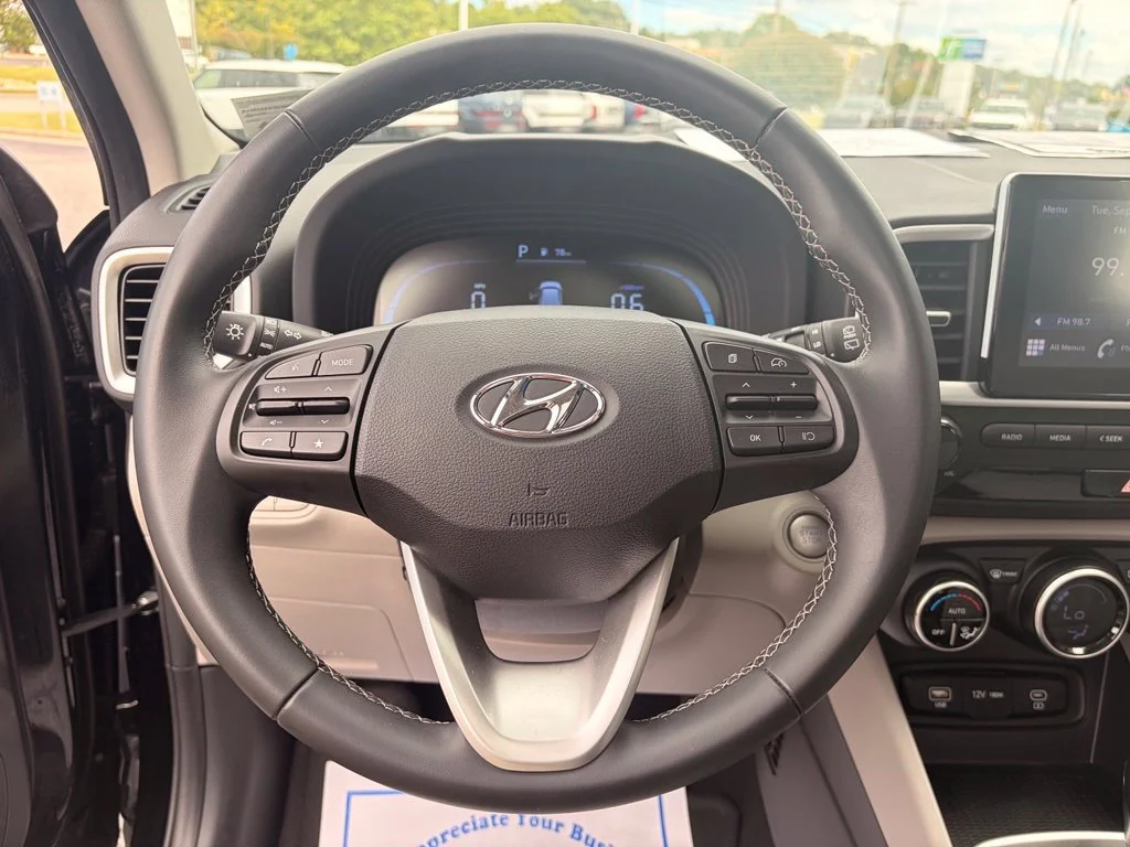 Used 2024 Onyx Black Hyundai SEL image 15