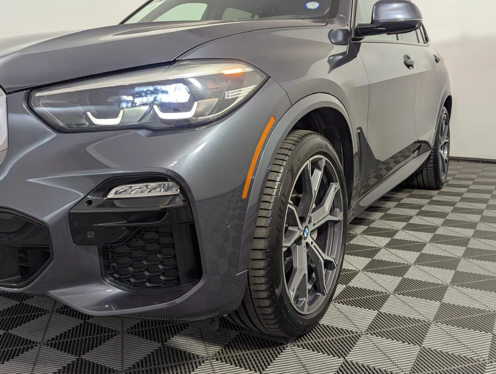Used 2019 Gray BMW xDrive40i image 64