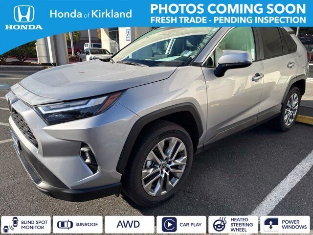 Used 2024 Silver Sky Metallic Toyota XLE Premium image 1